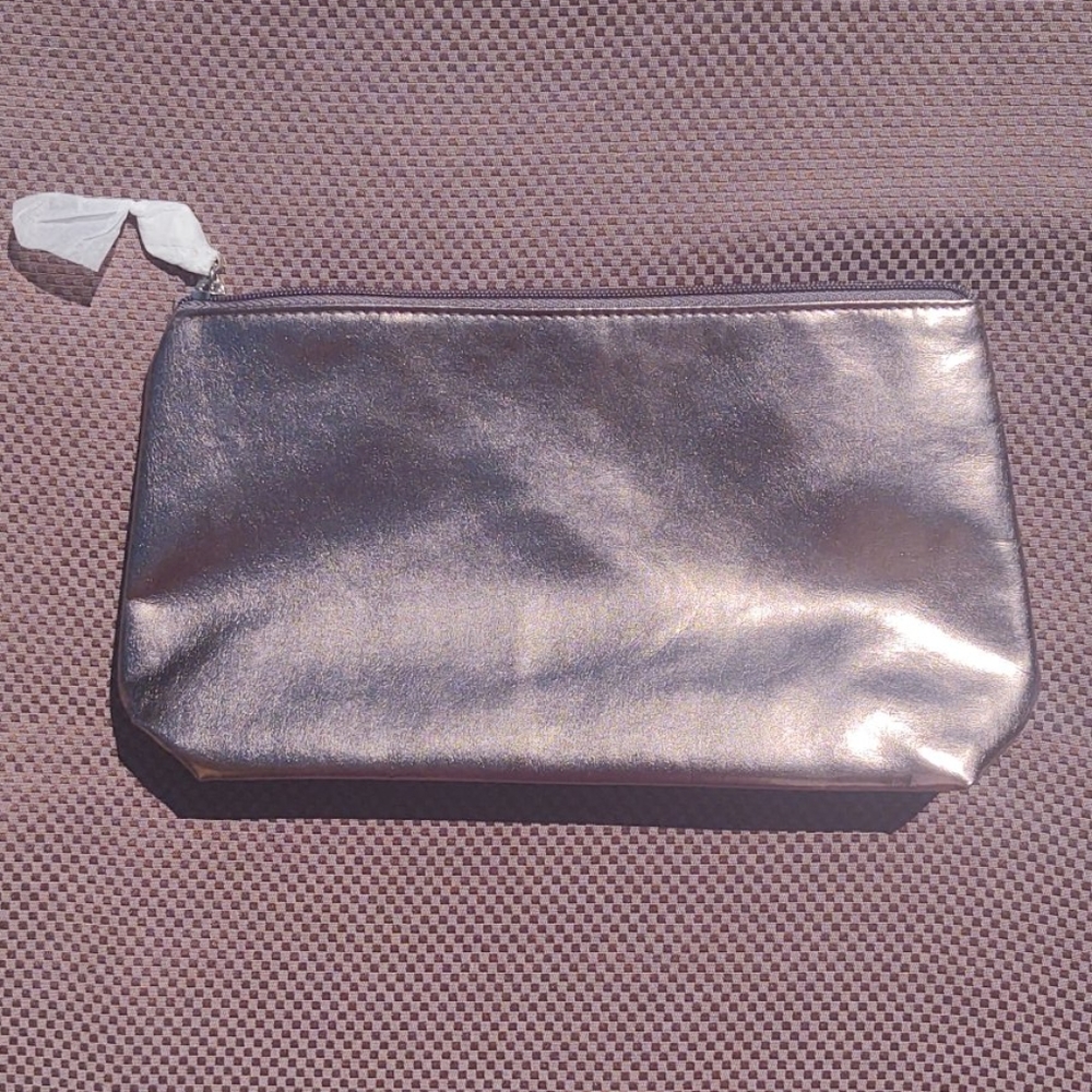 Lamcome Zip Metallic Handbag